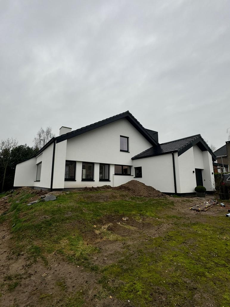 Gevel- en dakrenovatie in Elversele