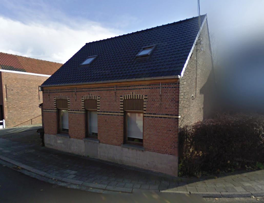 Rénovation de façade à Moerbeke: liège projeté