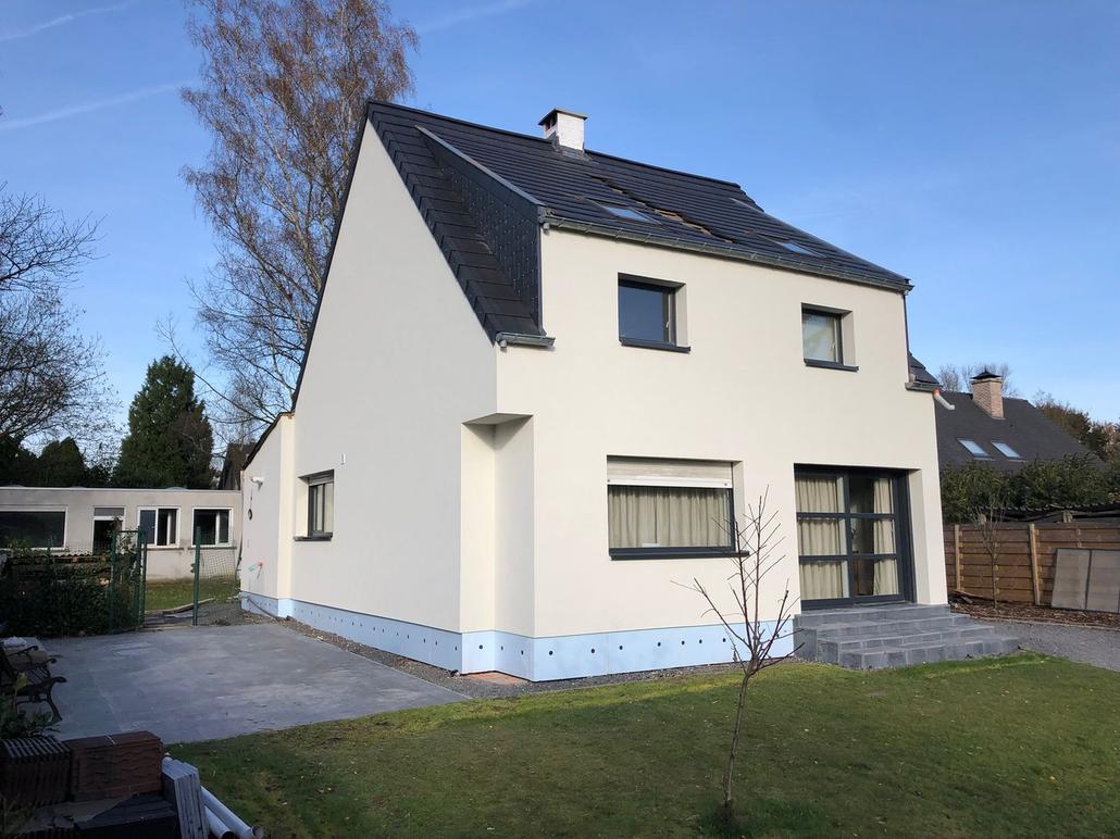 Villa in Schoten gets roof and facade insulation