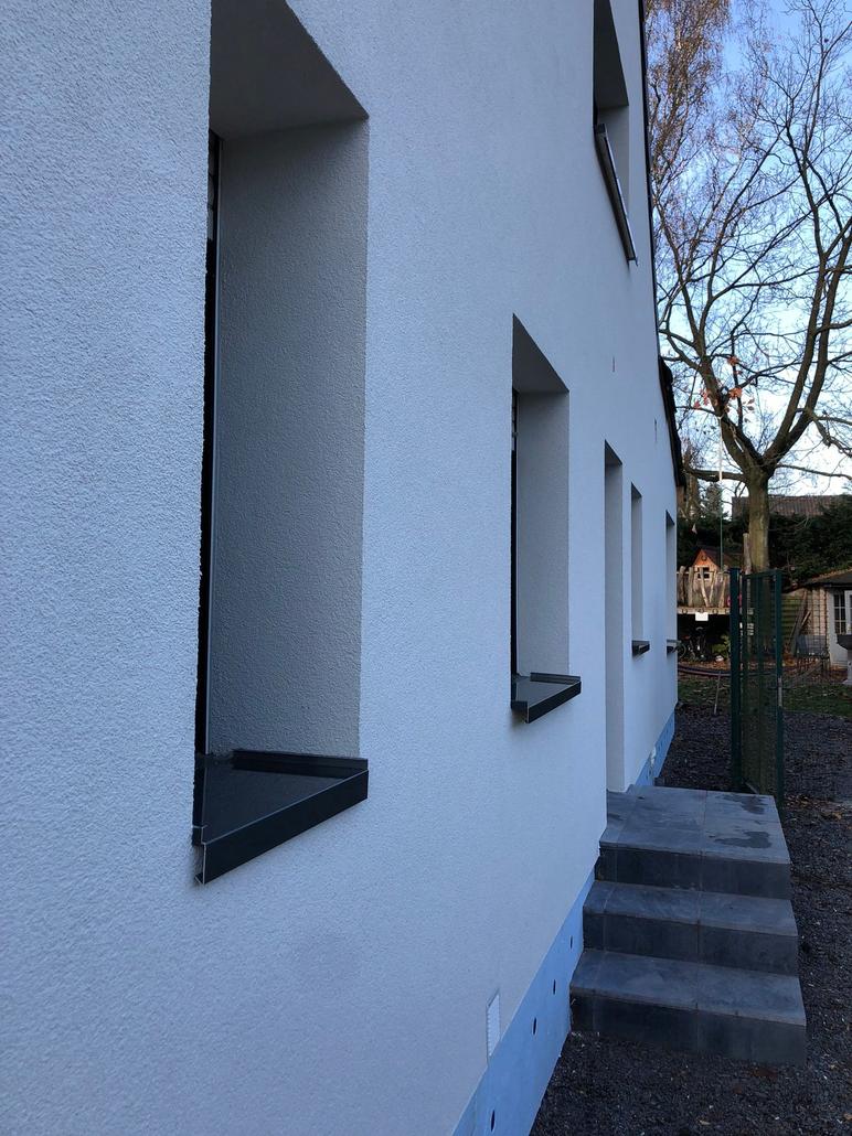 Villa in Schoten gets roof and facade insulation