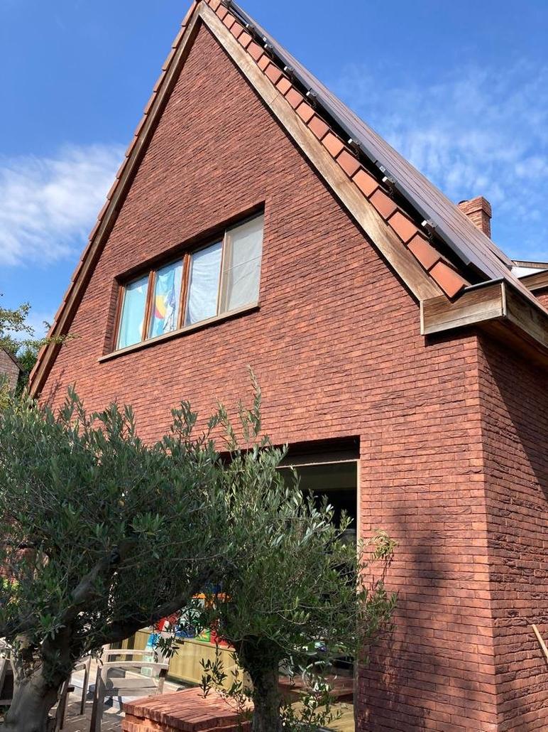 Isolation et plaquettes de brique a Gand