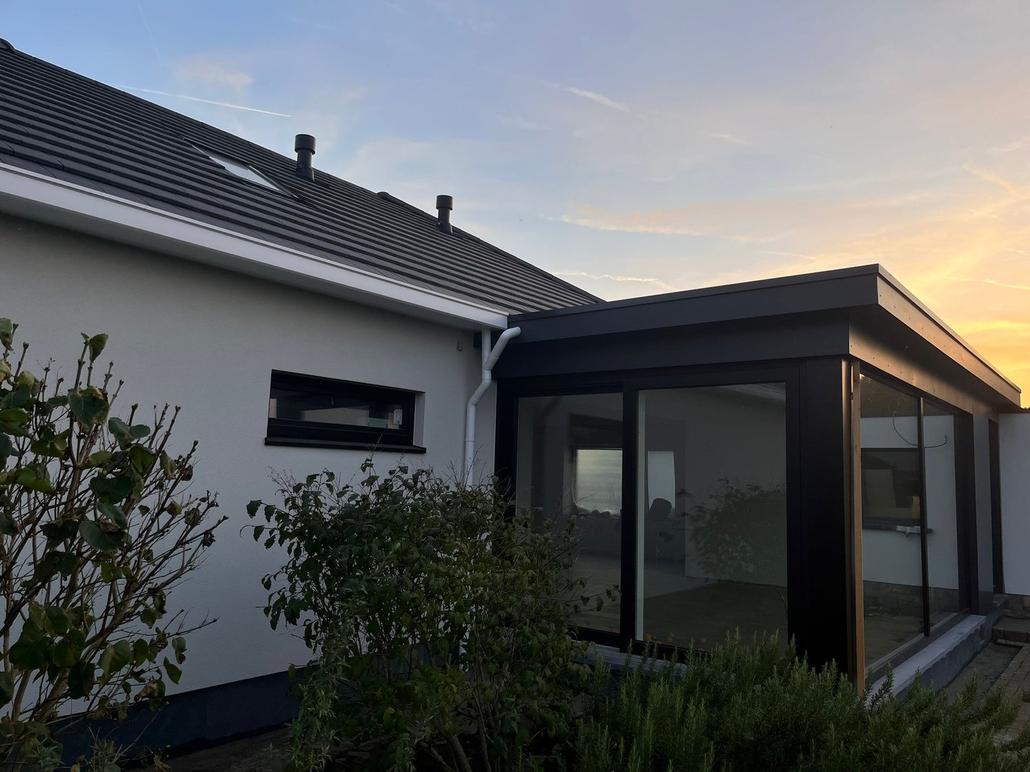 Cleys renove la facade avec crepi a Hulst