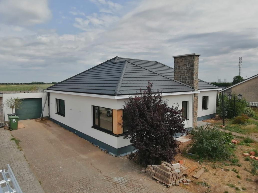 Cleys renove la facade avec crepi a Hulst