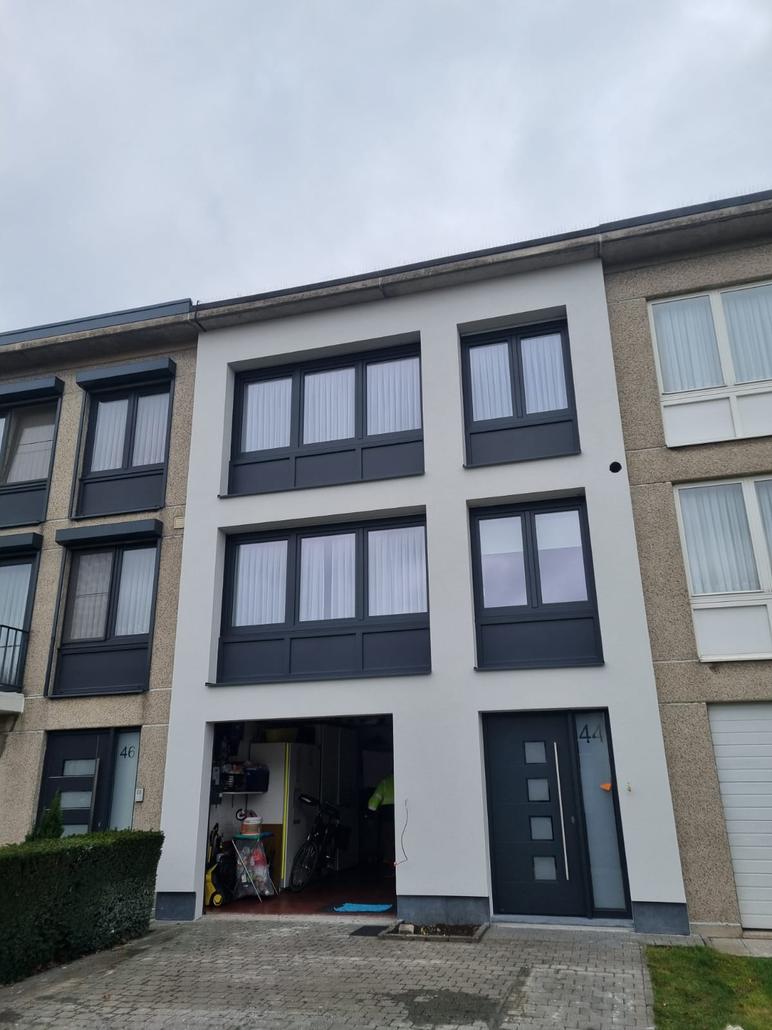 Facade insulation and crepi in Schoten