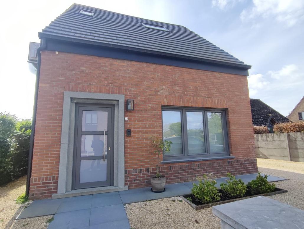 Liège projeté sur brique à Aalter