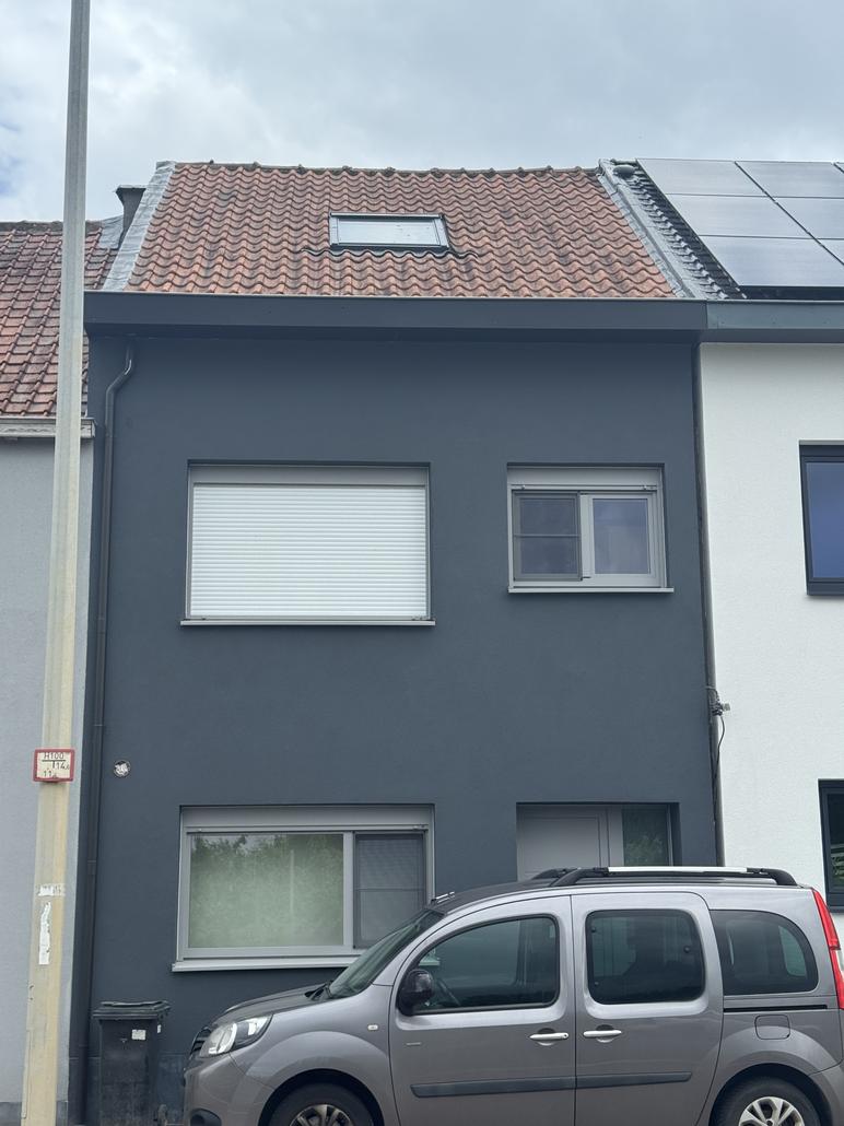 Crepi anthracite sur maison mitoyenne à Zwijndrecht