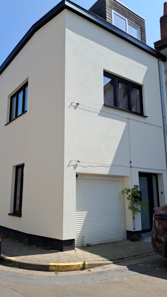 Rénovation de façade et de toit à Gand