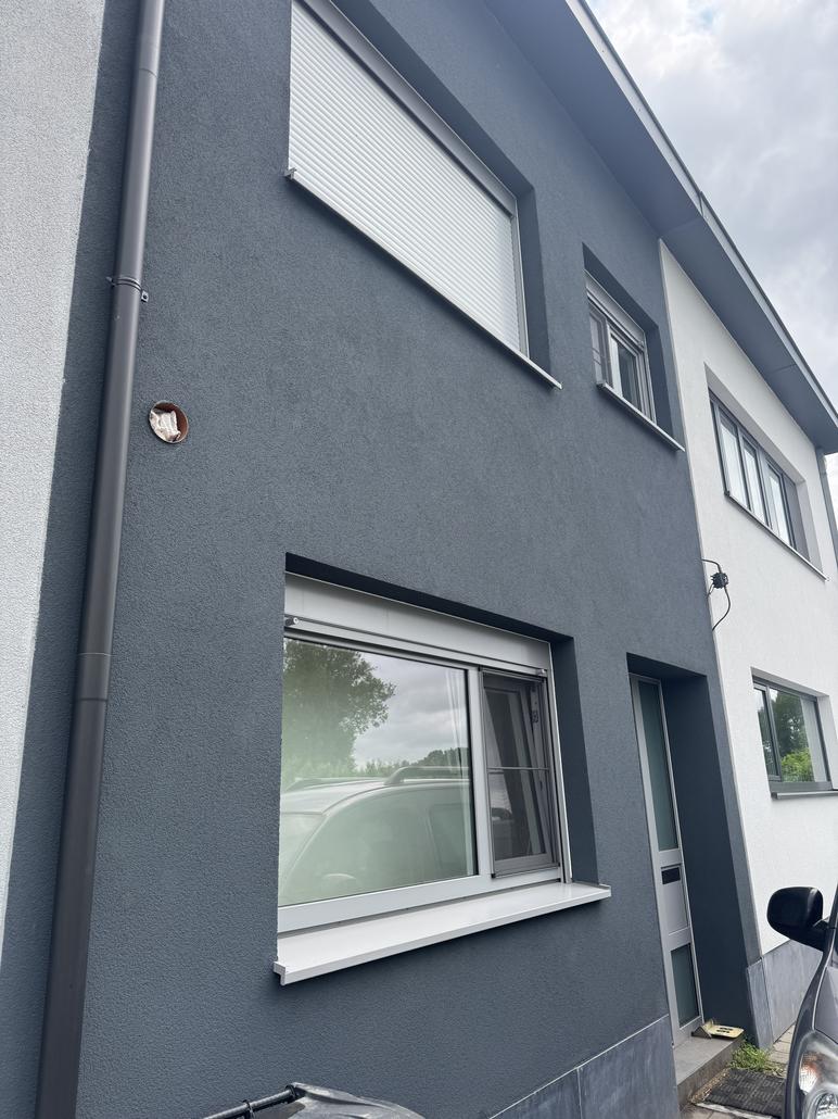Crepi anthracite sur maison mitoyenne à Zwijndrecht