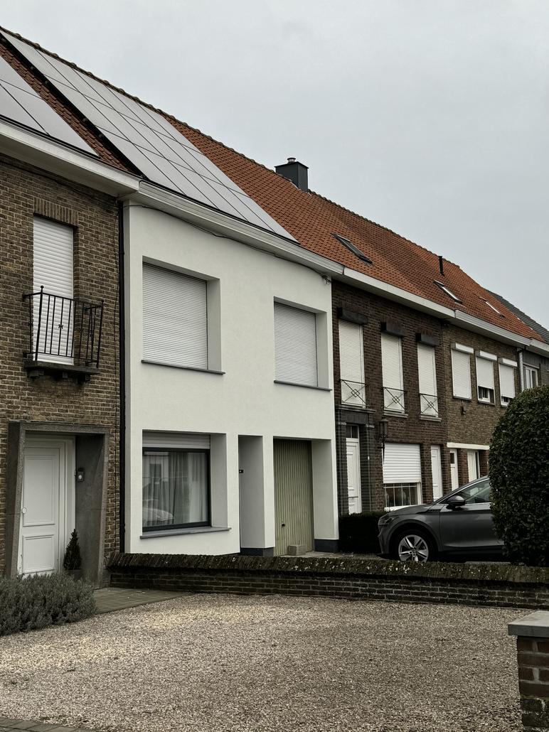 Isolation de façade et crepi blanc à Eeklo