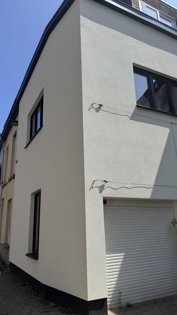 Rénovation de façade et de toit à Gand