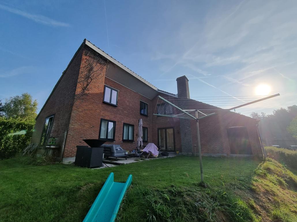 Gevel- en dakrenovatie in Elversele