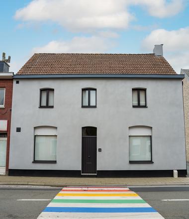 Gevelrenovatie met spuitkurk in Berlare