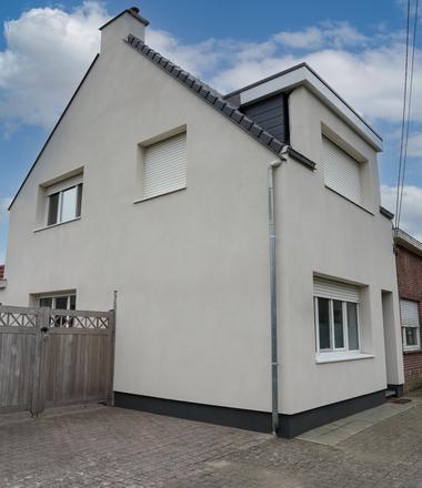 Spuitkurk gevelrenovatie Putte