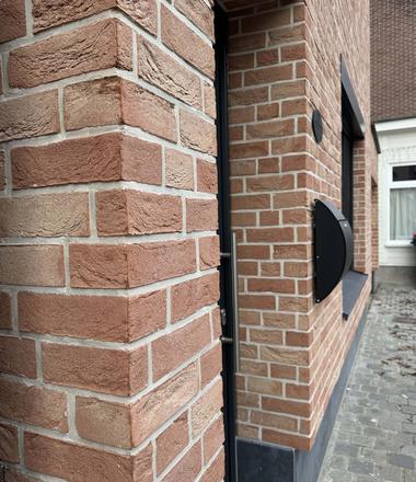 Gevelisolatie en steenstrips rumst