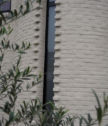 Spuitkurk gevelrenovatie Aartselaar Spuitkurk rechtstreeks op gevel in Aartselaar renovatie