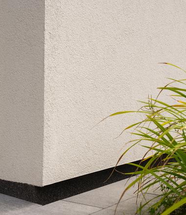 Gevelrenovatie met crepi in Mariakerke