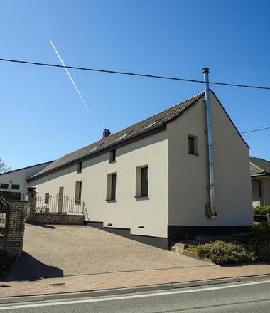 Spuitkurk gevelisolatie in Lennik Gevelisolatie met spuitkurk in Sint-Martens-Lennik