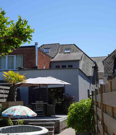 Spuitkurk gevelisolatie in Walem Gevelisolatie met spuitkurk in Walem en blauwe steen