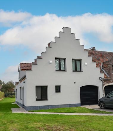 Gevelrenovatie met crepi in Evergem