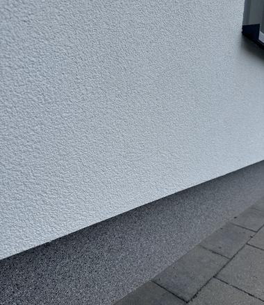 Gevel- en dakrenovatie in Wortel