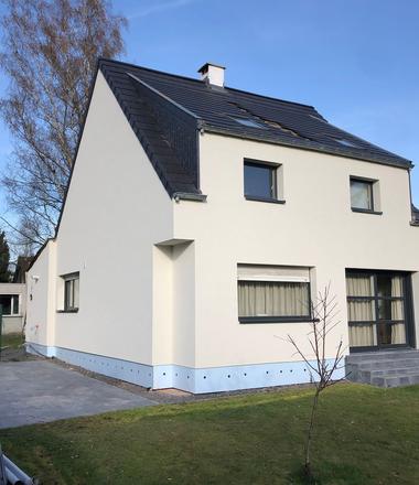 Villa in Schoten krijgt dak- en gevelisolatie