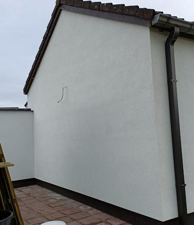 Strakke crepigevel voor woning in Schilde