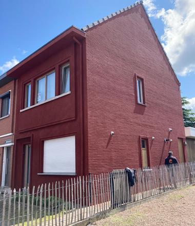 Gevelrenovatie met spuitkurk Sint-Niklaas