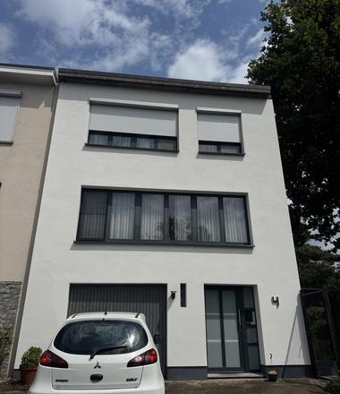 Gevelrenovatie met crepi in Kontich