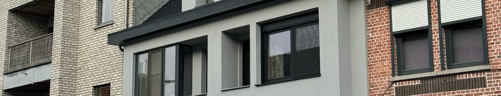 Double rénovation de façade et de toiture à Stekene